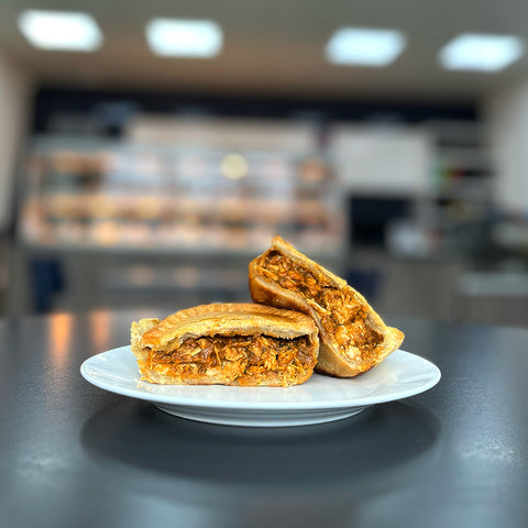Buy chicken balti pie uk. Get your chicken balti pie by post and delivered to your door. Order now for Chicken balti pie delivery.