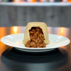 Best steak pudding delivery in the UK. Proper british minced steak pudding in rich gravy and a soft, suet pudding pastry.